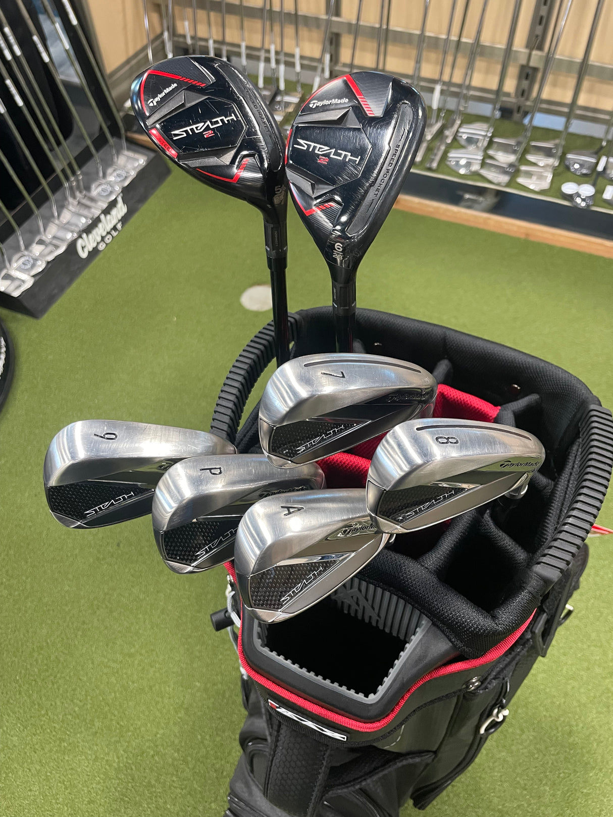 ENSEMBLE DE FERS TAYLORMADE STEALTH RH SENIOR USAGÉ