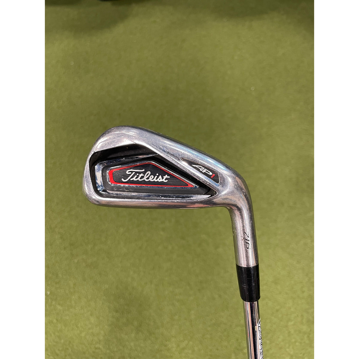 ENSEMBLE DE FERS USAGÉ TITLEIST AP1 RH REGULIER
