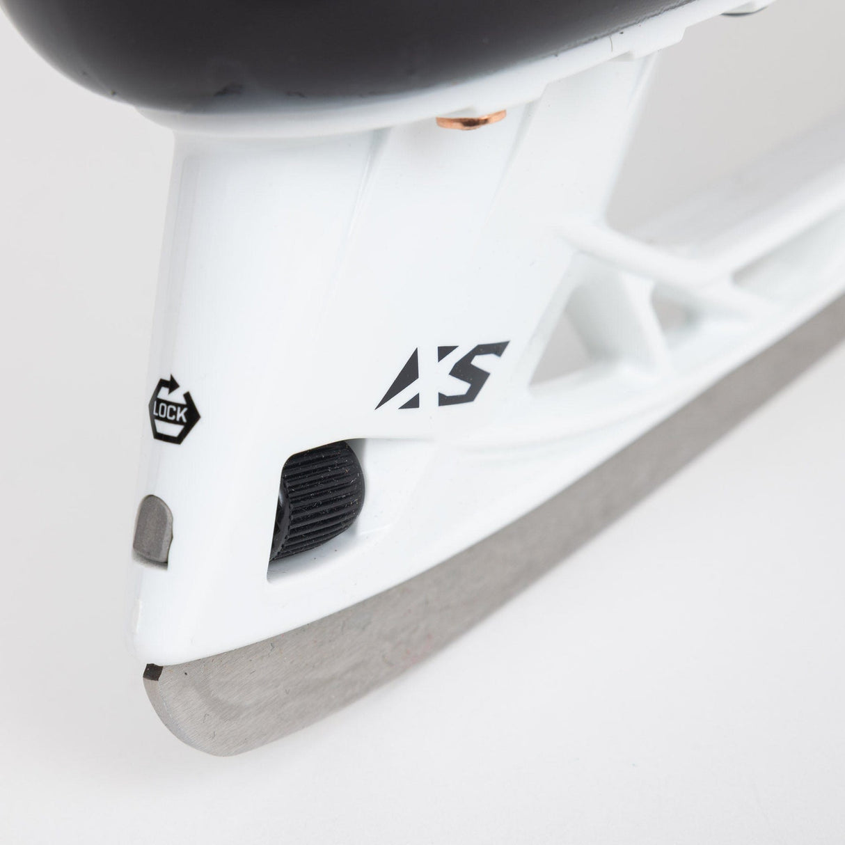 CCM Jetspeed FT890 SR RFM Composite 180 Speed and Stability Skate
