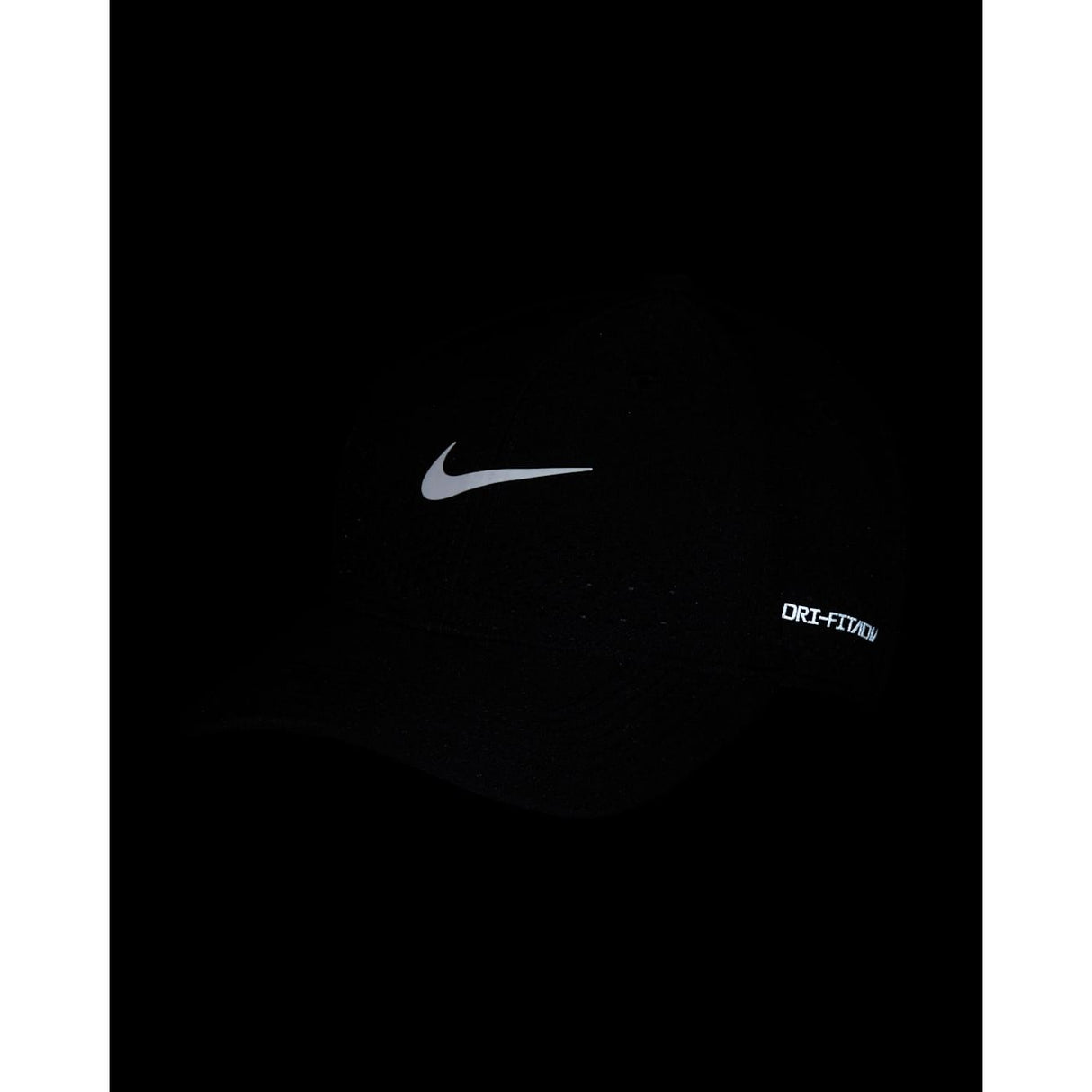 NIKE DRI-FIT ADV CLUB CAP Structured Swoosh Cap